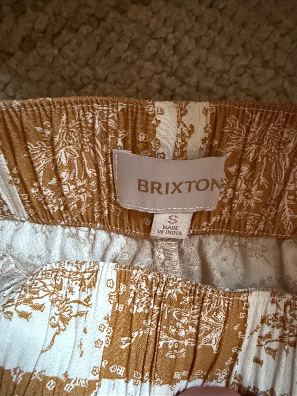 Women’s  Relaxed Printed Lounge Pants - Tan & White